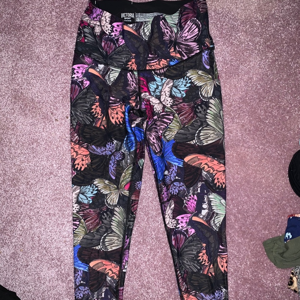 VS Sport leggings size S butterfly